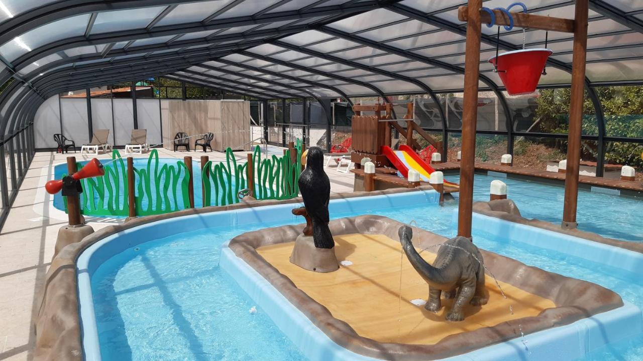 Camping Les Terrasses De Dordogne Rouffignac Saint-Cernin Екстериор снимка
