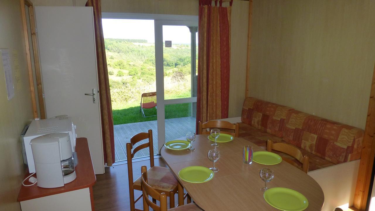 Camping Les Terrasses De Dordogne Rouffignac Saint-Cernin Екстериор снимка