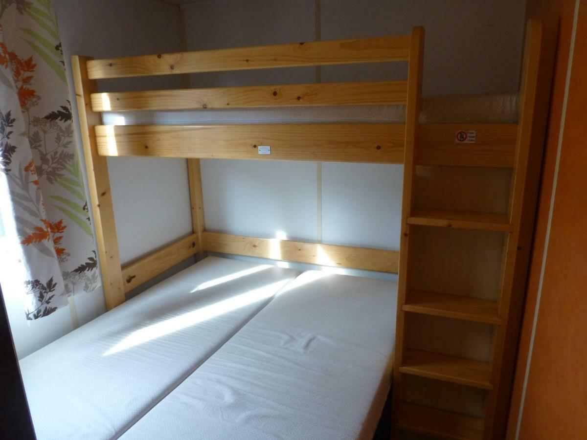 Camping Les Terrasses De Dordogne Rouffignac Saint-Cernin Екстериор снимка