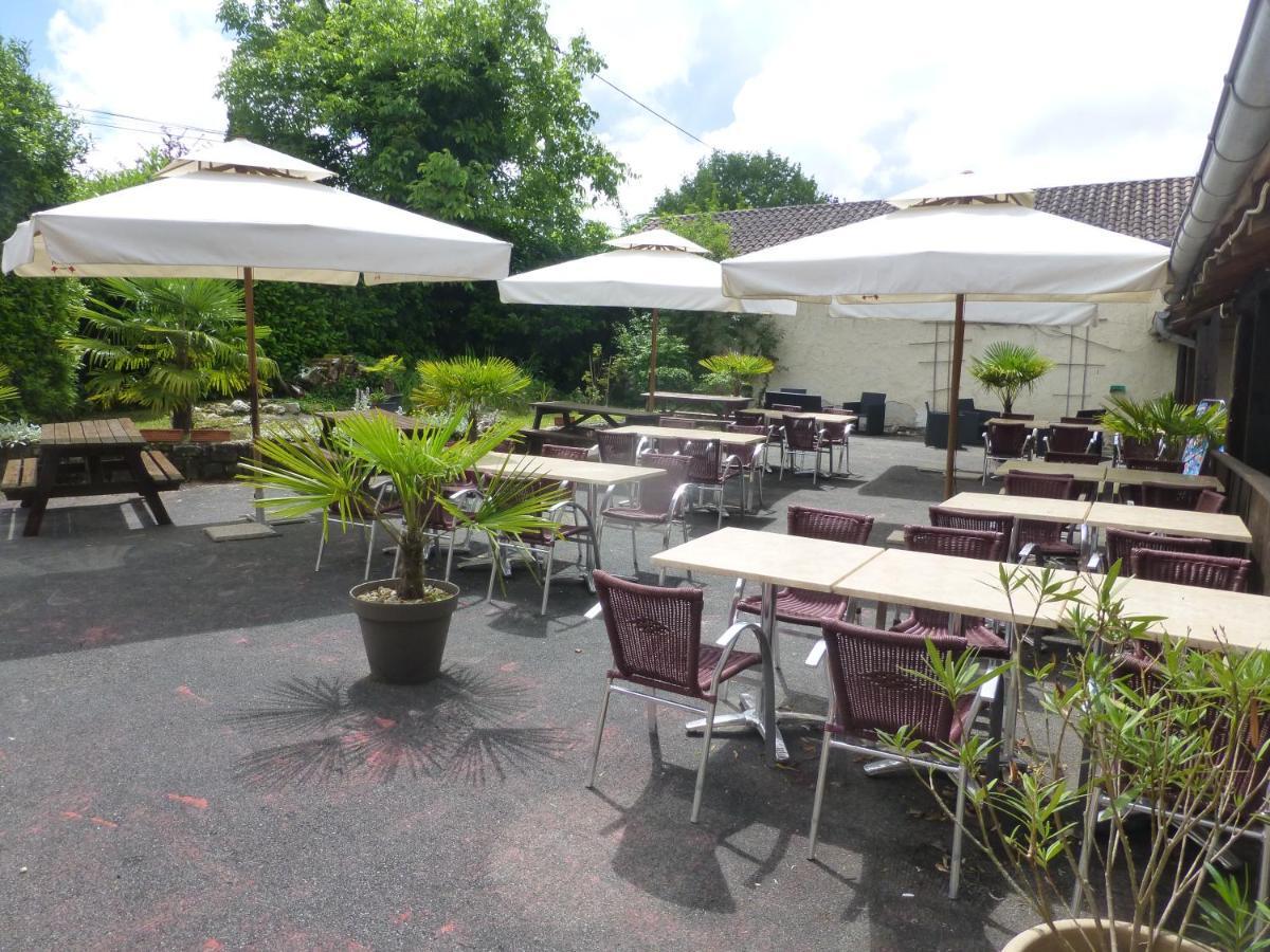Camping Les Terrasses De Dordogne Rouffignac Saint-Cernin Екстериор снимка
