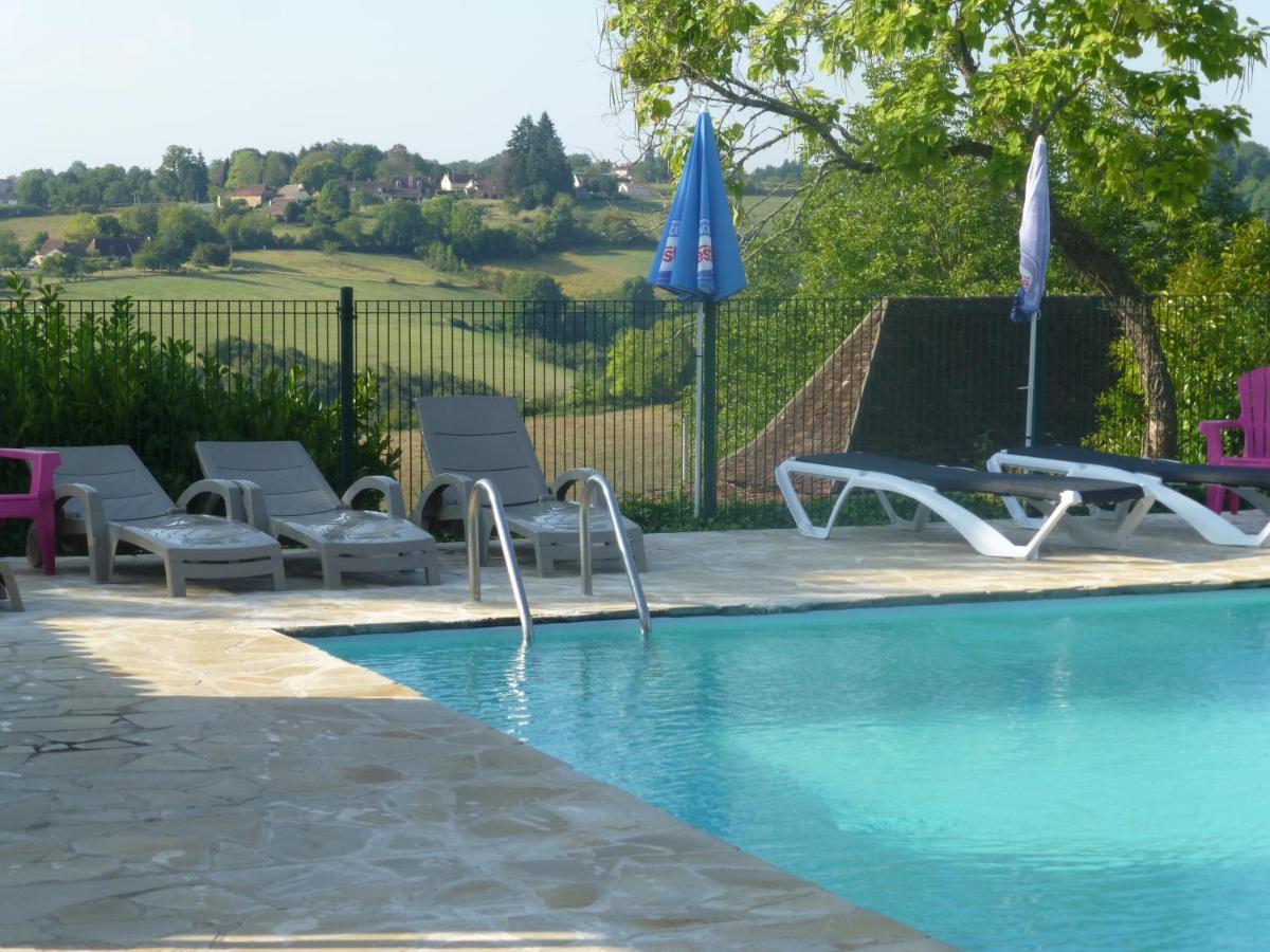 Camping Les Terrasses De Dordogne Rouffignac Saint-Cernin Екстериор снимка